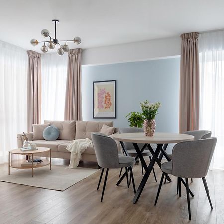 Joy Garden Apartment Sinaia Bagian luar foto